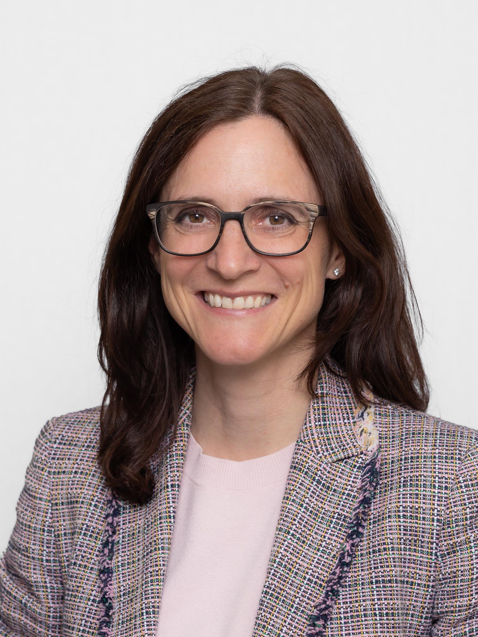 Yvonne Suter